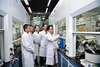 南科大化学系李闯创课题组实现高难度明星分子Vinigrol的最短全合成